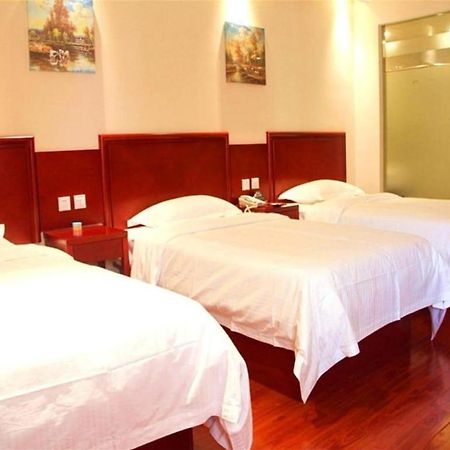 Greentree Inn Linyi Feixian Jianshe Road Express Hotel Exterior foto