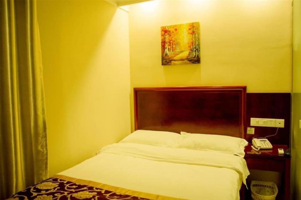 Greentree Inn Linyi Feixian Jianshe Road Express Hotel Exterior foto