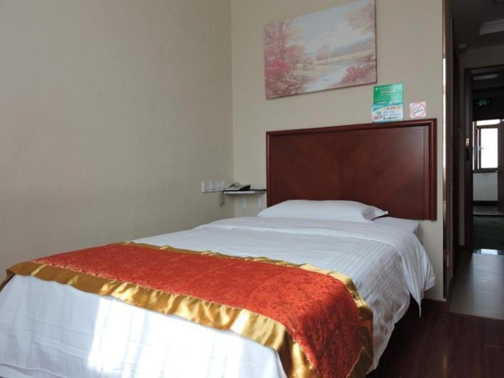 Greentree Inn Linyi Feixian Jianshe Road Express Hotel Exterior foto